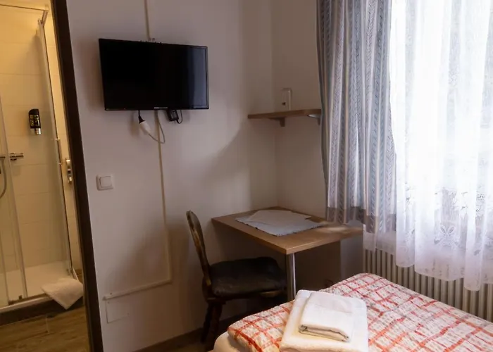 Metzgerwirt Vieh Heli Han/Misafirhane Bad Goisern