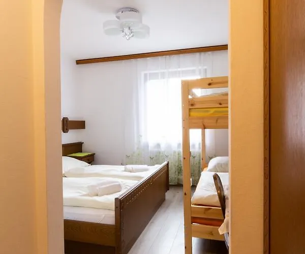 Han/Misafirhane Metzgerwirt Vieh Heli Bad Goisern