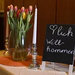 Metzgerwirt Vieh Heli Bad Goisern