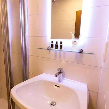 Metzgerwirt Vieh Heli Locanda 3*